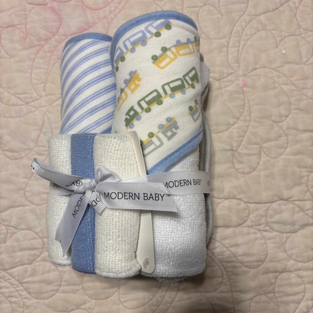 Modern Baby Blue and White Hooded Towel Set